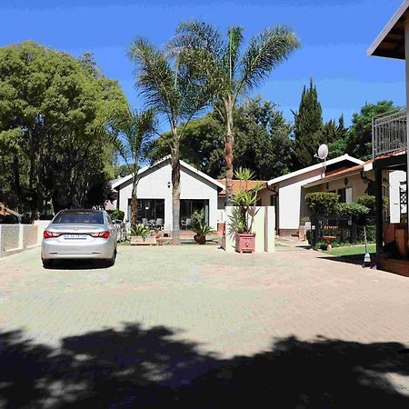 Acacia Grove Guest House Johannesburg Exterior foto